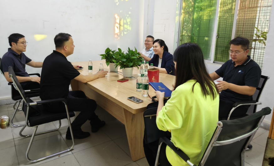 郴州产业投资集团领导莅临灏华能源考察，共谋合作新篇章
